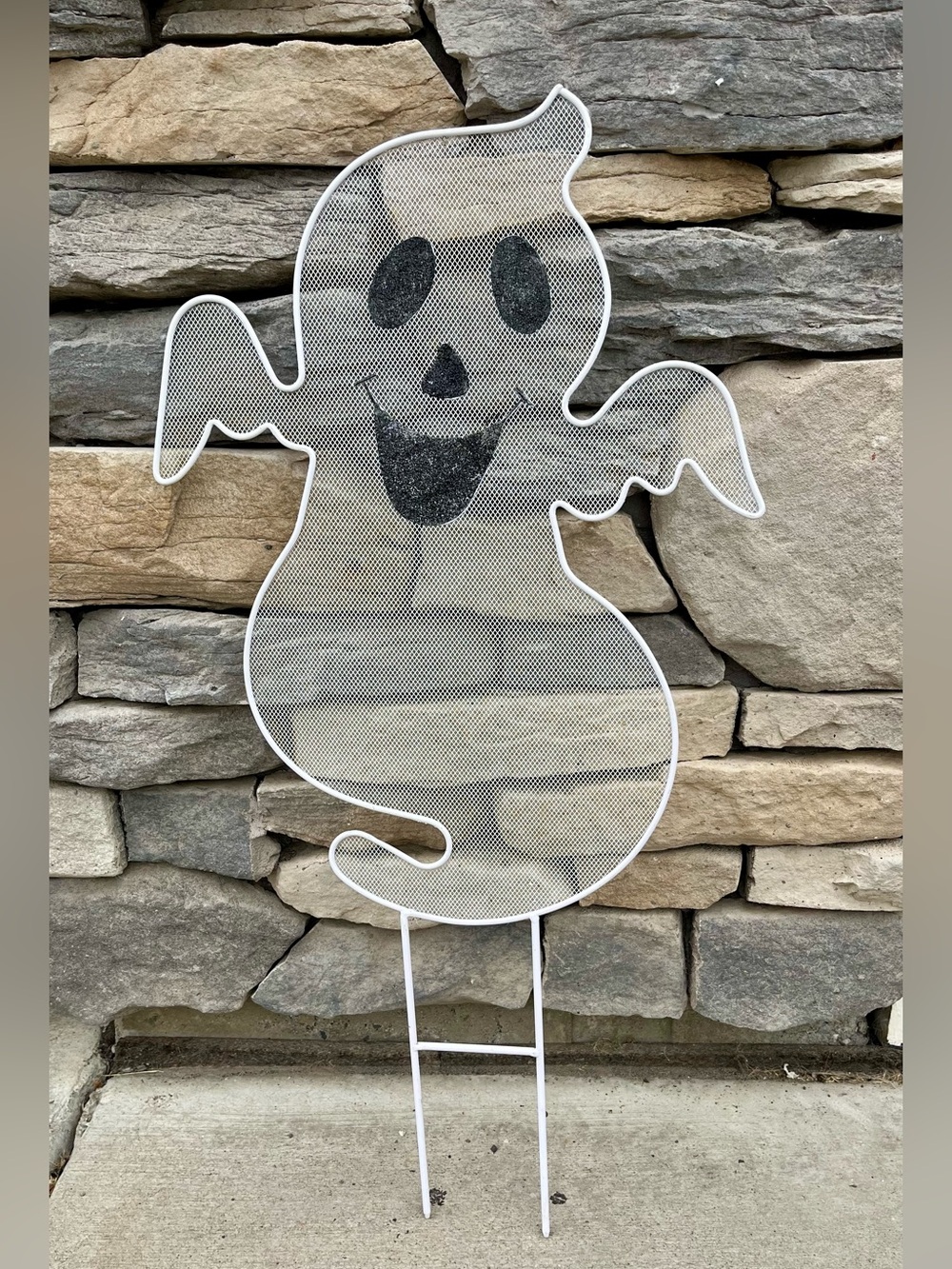 Ghost Lawn Ornament Mesh White - Halloween Accent 24in Strong Sturdy EUC